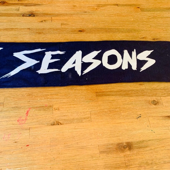 Revolution soccer knit Graphic Scarf - Picture 2 of 8